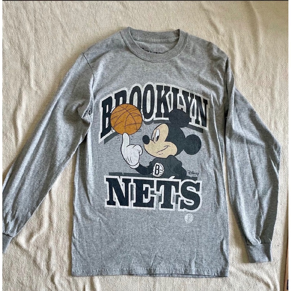 Disney x Junk Food Brooklyn Nets Mickey Mouse Long Sleeve Grey Shirt Kids XS